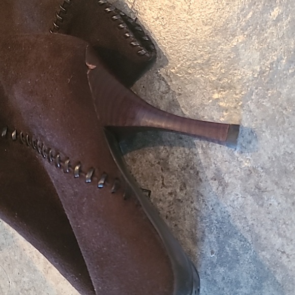 7.5  BCBGirls Y2K Brown knee high boots - Picture 12 of 14